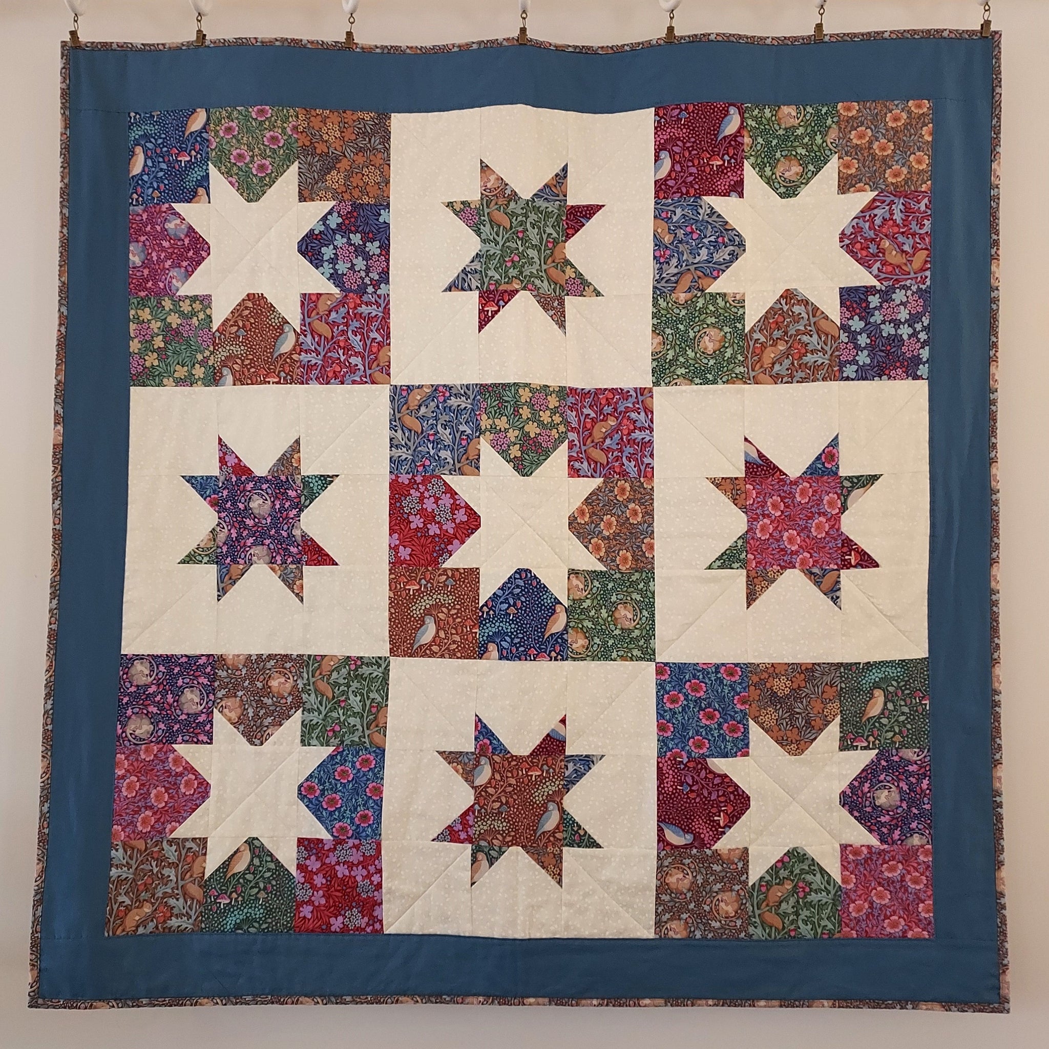 Oh my Stars!!&nbsp; If you are looking for some adventure in your beginner quilting journey, look no further than this easy, but sophisticated looking Star Quilt.&nbsp;