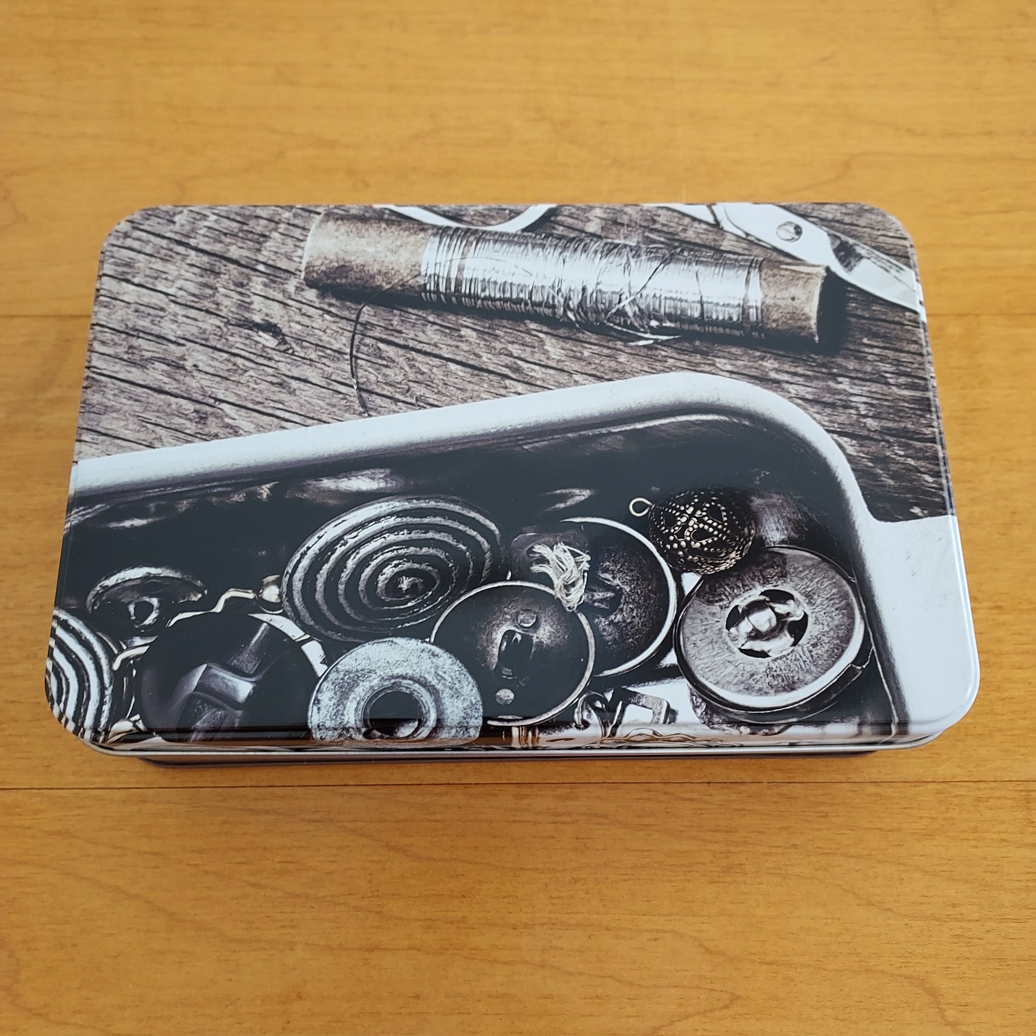 Metal Tin