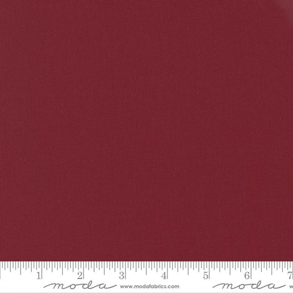 This is an amazing collection of plain 100% cotton fabrics from Moda. This is a premium quilting weight cotton fabric from Moda with a high thread count giving it a superior silky feel. Bella Solids feels soft to the hand and will sew beautifully both by hand or by sewing machine. Quilters will love this cotton fabric for its ability to mix and match with other printed Moda fabrics.