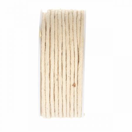 Wrights Cotton Piping Cord is a 91% Cotton / 9% Polyester, for use as the filler for piping or trim on pillows, curtains, draperies, and comforters. Use in rugs or fabric bowls. Machine washable. Natural