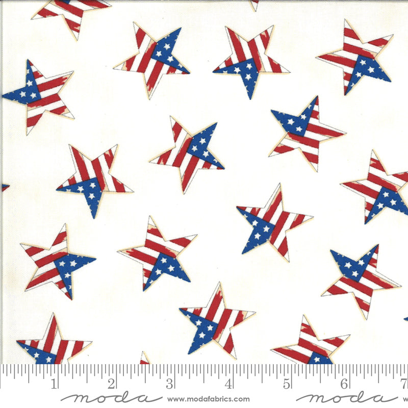 American flag stars on an ivory background by Deb Strain from the America Beautiful Collection for Moda Fabrics.   100% Cotton, 44/5"
