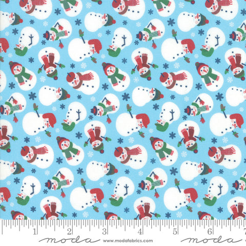 Santa, snowmen and snowflakes scatter throughout this holiday collection for Moda Fabrics. 100% Cotton, 44/5"