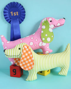 Best in show dog sewing pattern- This pattern is so easy to follow. Pattern comes with pattern pieces to cut out and instructions. Get creative and use your scraps!