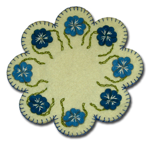 primrose flower is believed to have originated in Central America and has been used for a variety of medicinal purposes. It was brought to Europe in the 17th century. It blooms in cooler weather, typically in early spring. These mats were inspired by the simplicity of the primrose.