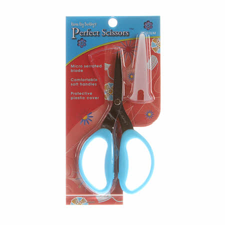 Advantages Of Micro Serrated Blade, Keeps Fabric From Slipping So Cutting Is More Accurate. Helps to Prevent Frayed Edges And Cuts Up to 8 Layers Of Cotton Fabric Easily. Protective Plastic Cover.